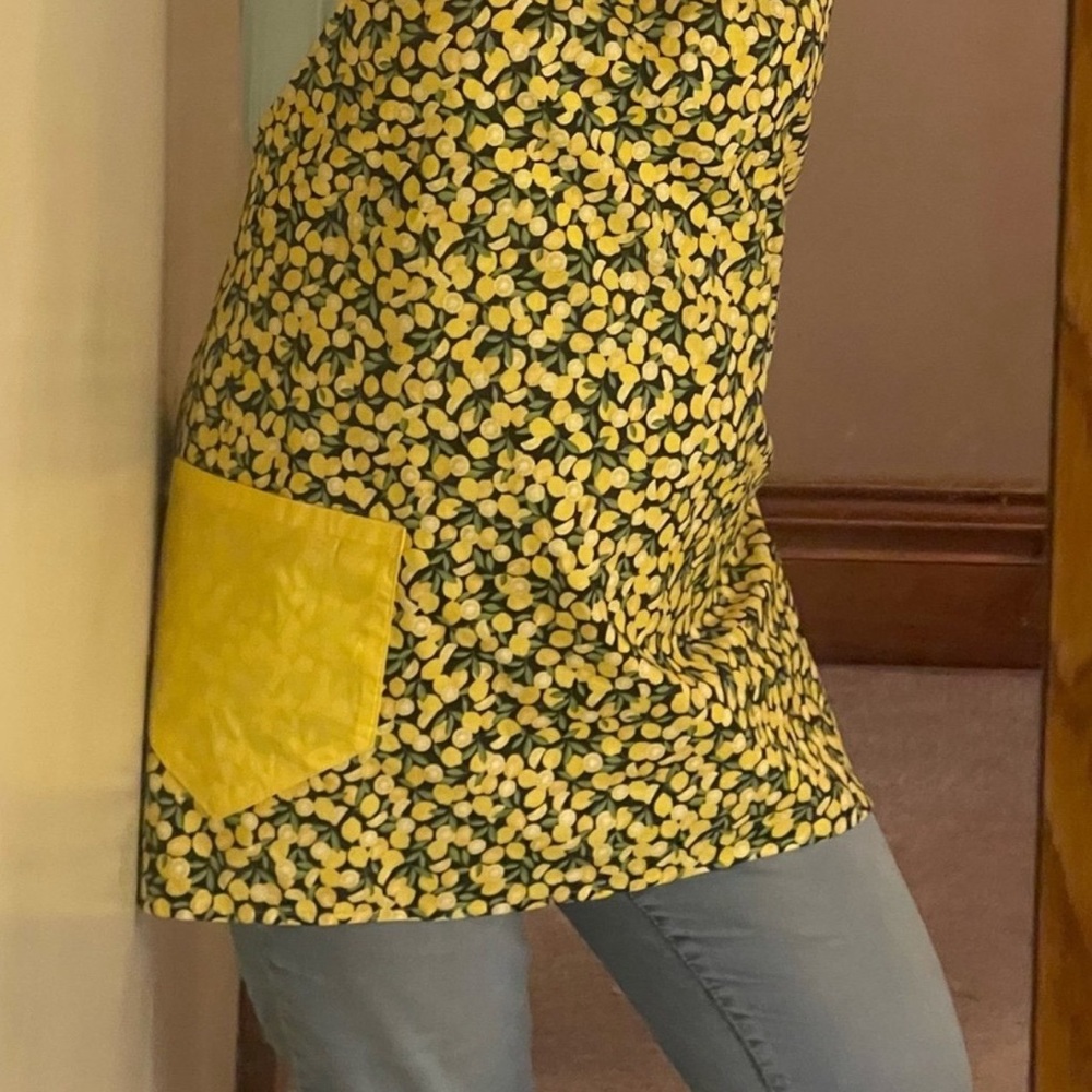 Lemon Cotton Apron Fits up to XLarge Adult Ties at Back Single Thickness